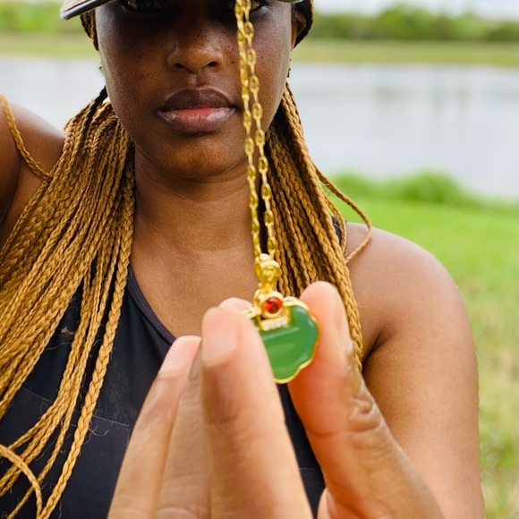 Hetian Jasper Faux Amulet Green Jade - Picture 4 of 7